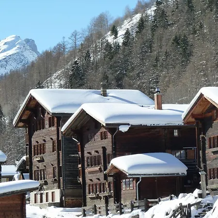Des Alpes Dağ evi