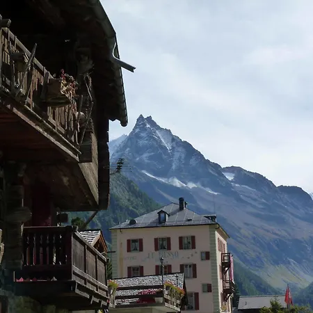 Des Alpes Chalet *