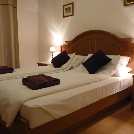 Des Alpes Chalet Crans-Montana